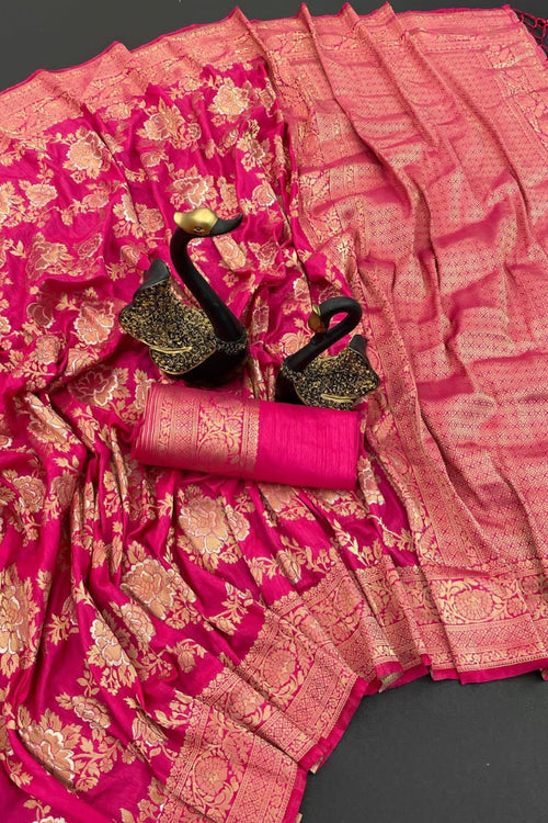 Load image into Gallery viewer, Mesmerising Dark Pink Soft Banarasi Silk Saree With Invaluable Blouse Piece
