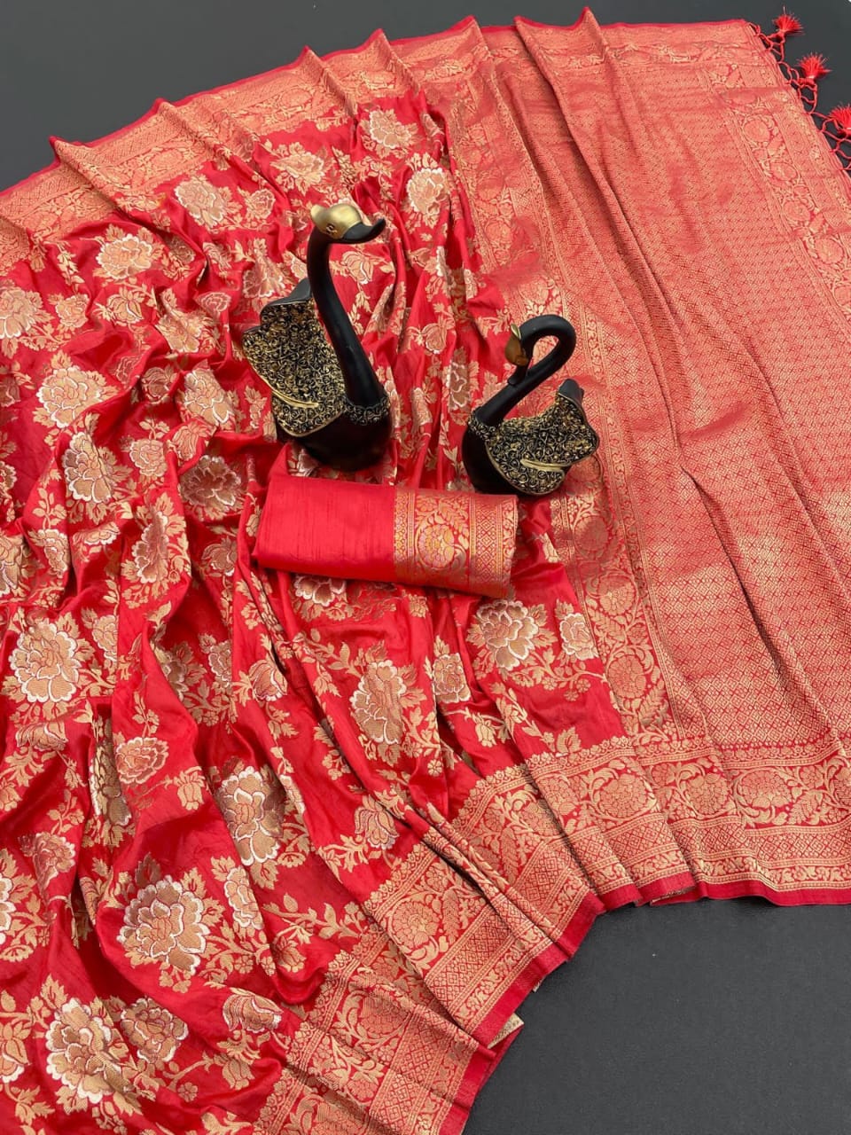 Mesmeric Red Soft Soft Banarasi Silk With Glorious Blouse Piece