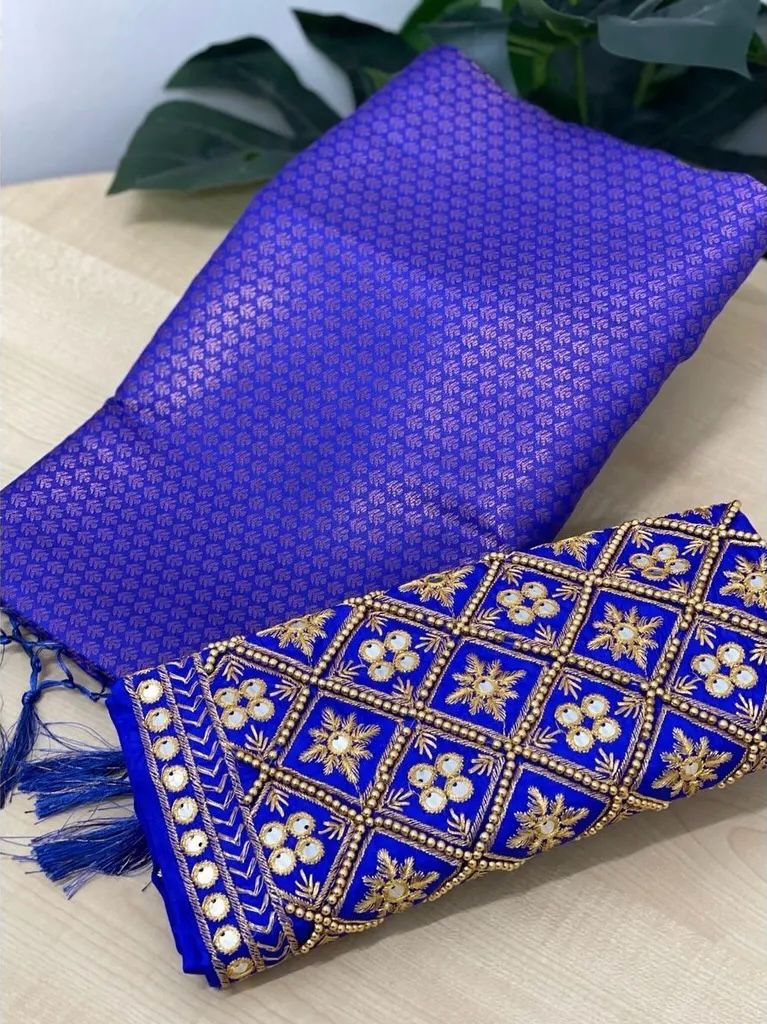 Deserving Royal Blue Kanjivaram Silk Saree With Two Impressive Blouse Piece