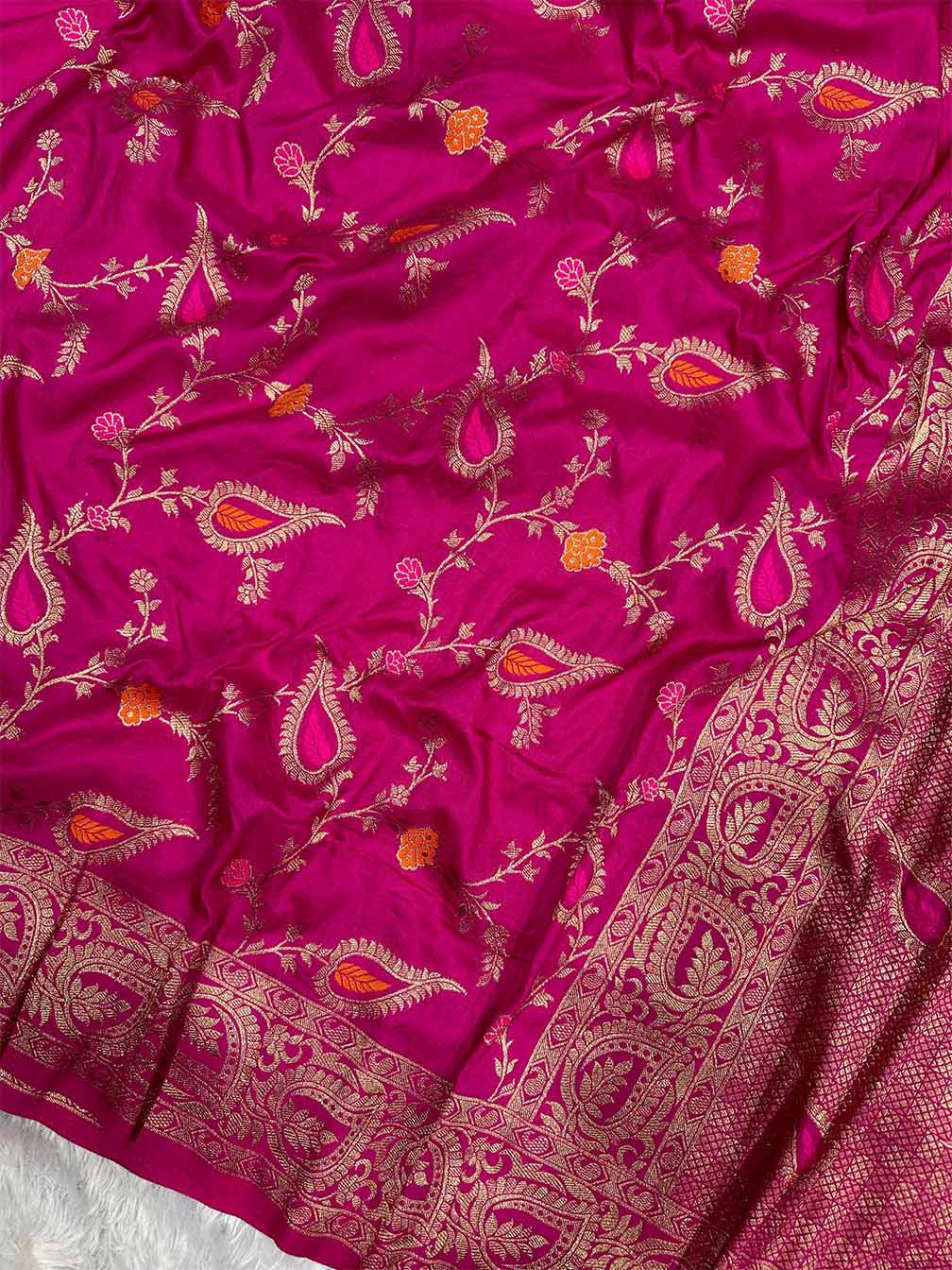 Chatoyant Dark Pink Soft Banarasi Silk Saree With Sempiternal Blouse Piece