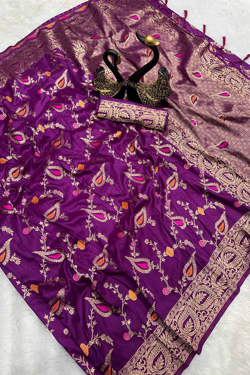 Load image into Gallery viewer, Scrumptious Purple Soft Banarasi Silk Saree With Redolent Blouse Piece
