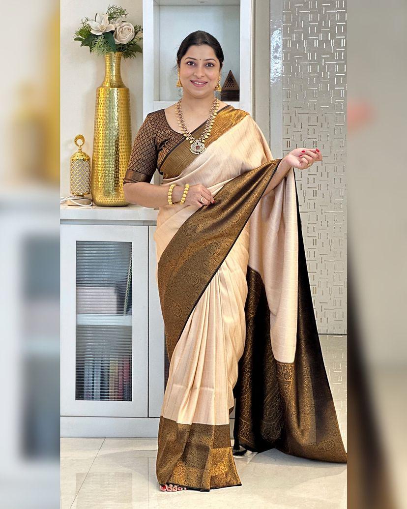 Gorgeous Beige Kanjivaram Silk Saree With Flameboyant Blouse Piece