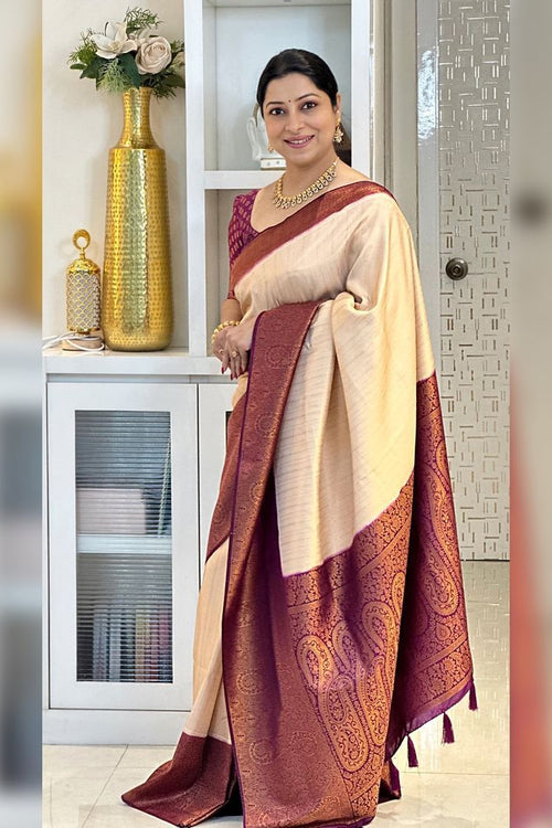 Load image into Gallery viewer, Comely Beige Kanjivaram Silk Saree With Demesne Blouse Piece
