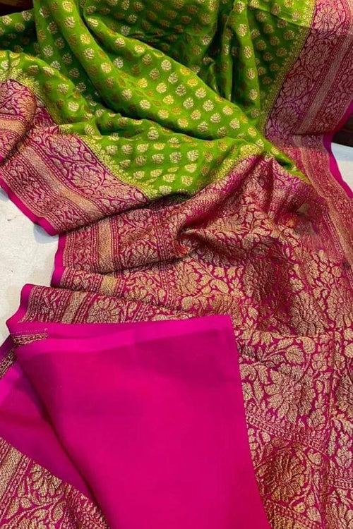 Load image into Gallery viewer, Radiant Perrot Soft Banarasi Silk Saree With Desirable Blouse Piece
