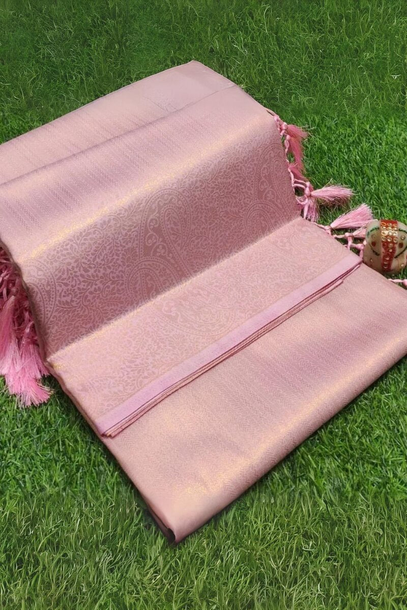 Phenomenal Light Pink Kanjivaram Silk Saree With Captivating Blouse Piece