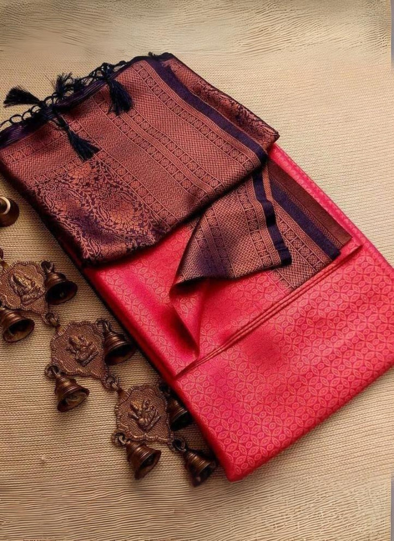 Precious Dark Pink Kanjivaram Silk Saree With Phenomenal Blouse Piece