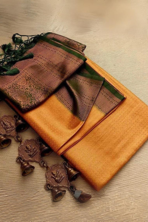 Load image into Gallery viewer, Ravishing Mustard Kanjivaram Silk Saree With Majesty Blouse Piece
