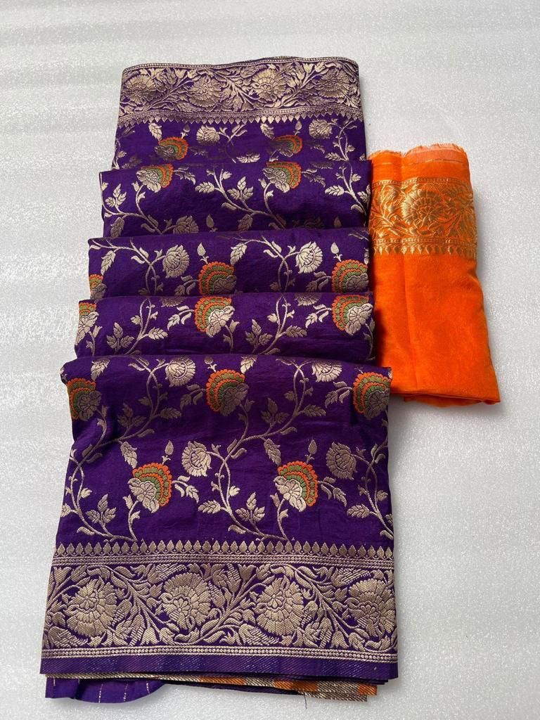 Enticing Purple Soft Banarasi Silk Saree With Desultory Blouse Piece