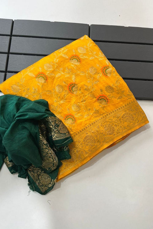 Load image into Gallery viewer, Beleaguer Yellow Soft Banarasi Silk Saree With Exquisite Blouse Piece
