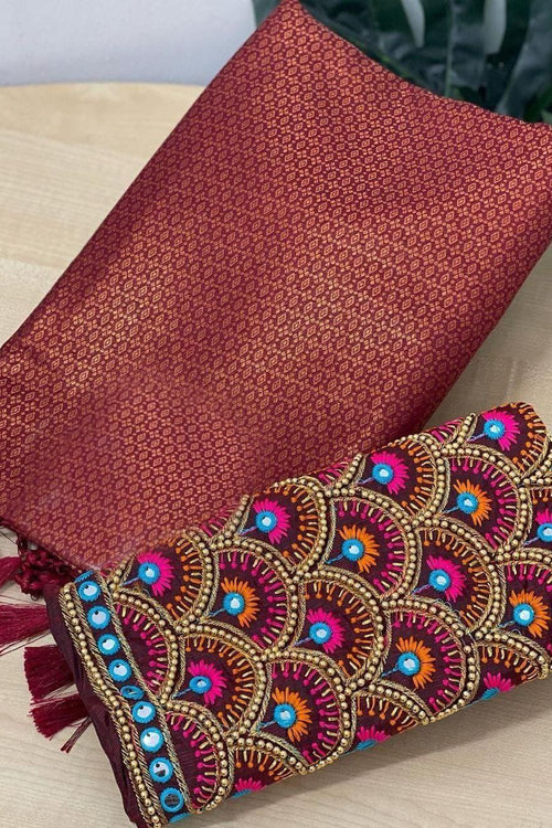 Load image into Gallery viewer, Tempting Maroon Kanjivaram Silk Saree With Two Charismatic Blouse Piece
