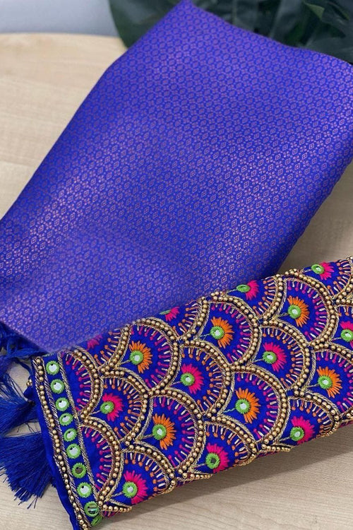 Load image into Gallery viewer, Scrumptious Royal Blue Kanjivaram Silk Saree With Two Majestic Blouse Piece
