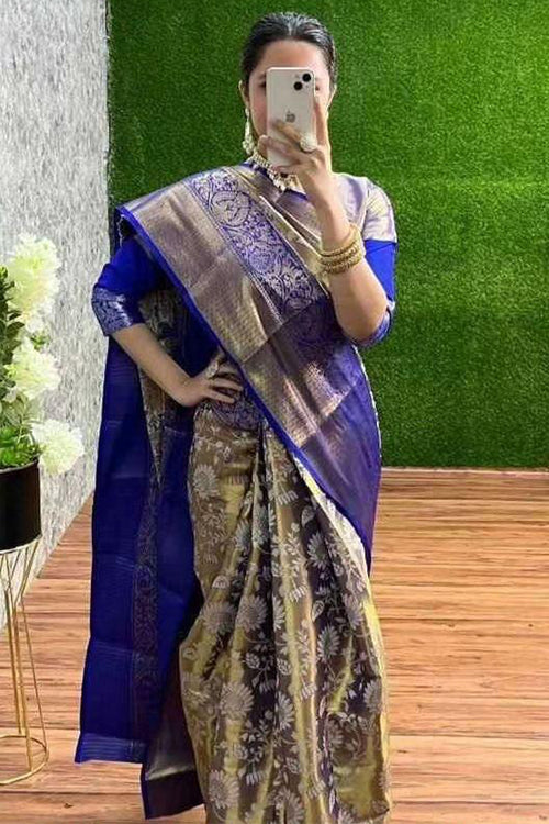 Load image into Gallery viewer, Imbrication Royal Blue Kanjivaram Silk Saree With Glamorous Blouse Piece
