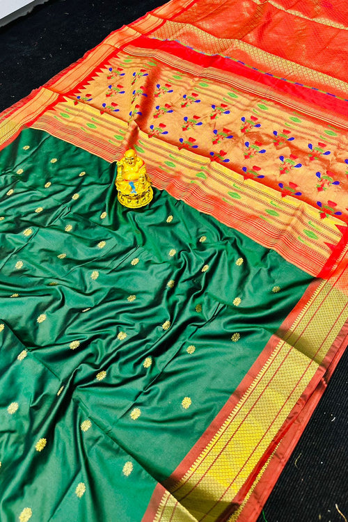Load image into Gallery viewer, Energetic Green Paithani Silk Saree With Refreshing Blouse Piece
