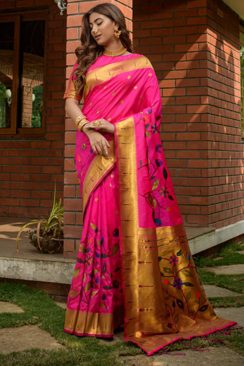 Load image into Gallery viewer, Lovely Magenta Paithani Silk Saree With Refreshing Blouse Piece
