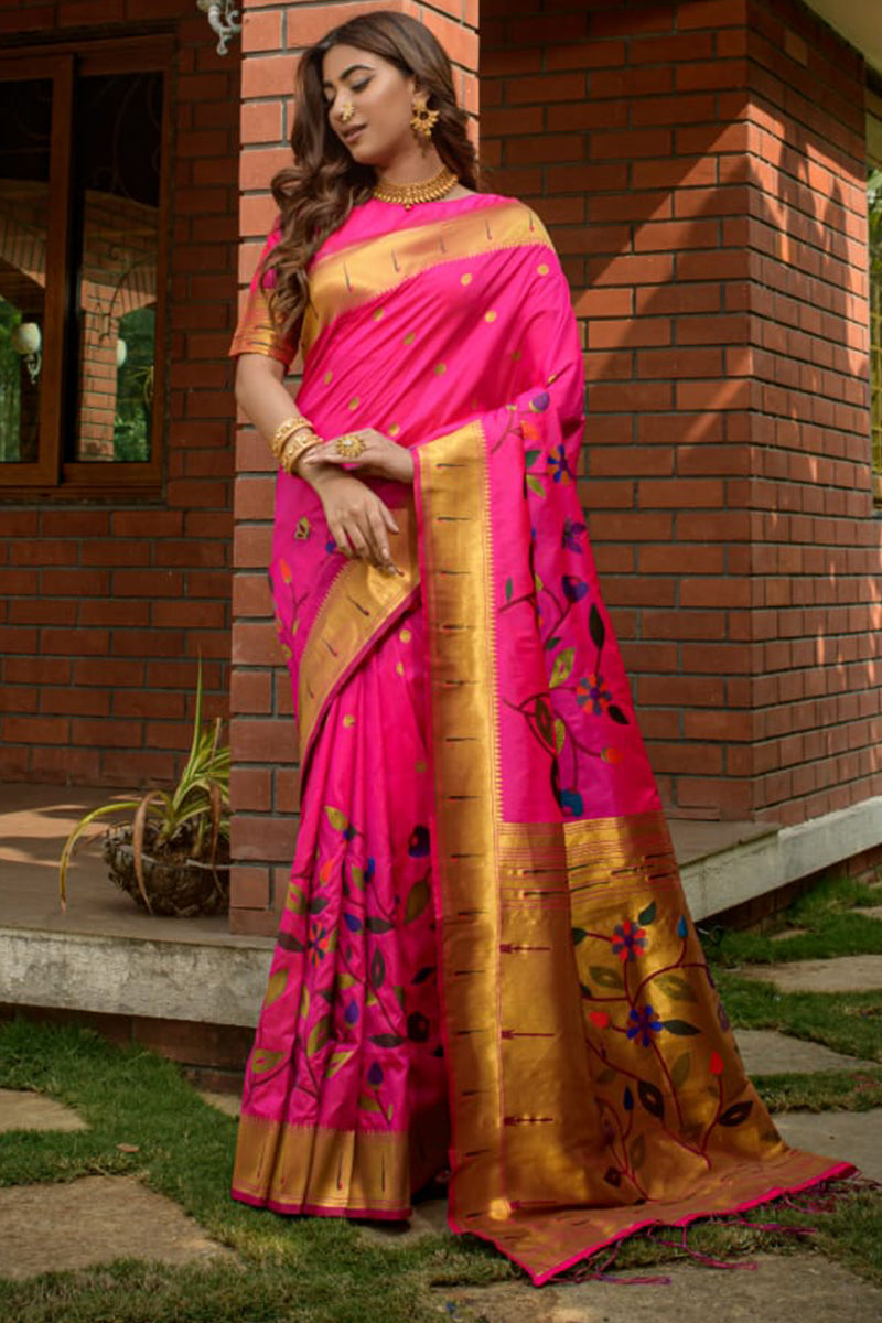 Lovely Magenta Paithani Silk Saree With Refreshing Blouse Piece