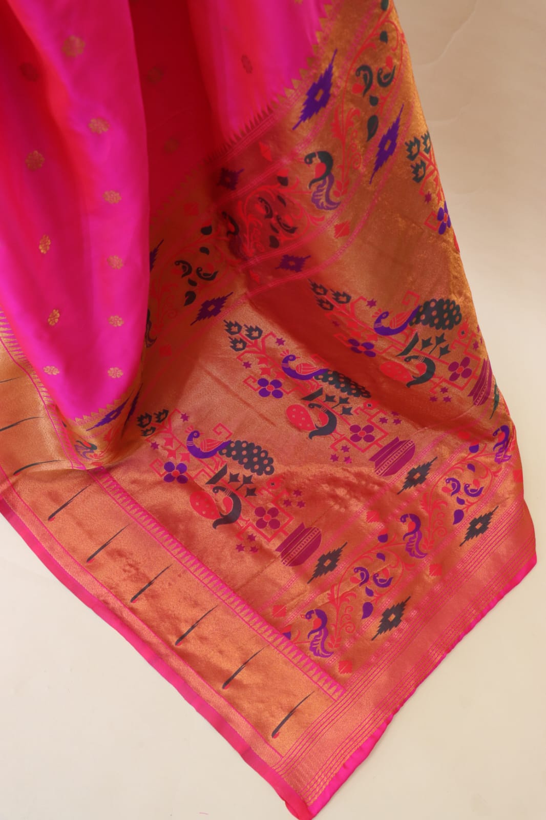 Fancifull Dark Pink Paithani Silk Saree With Opulent Blouse Piece