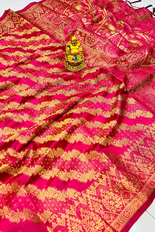 Load image into Gallery viewer, Captivating Dark Pink Organza Silk Saree With Smart Blouse Piece
