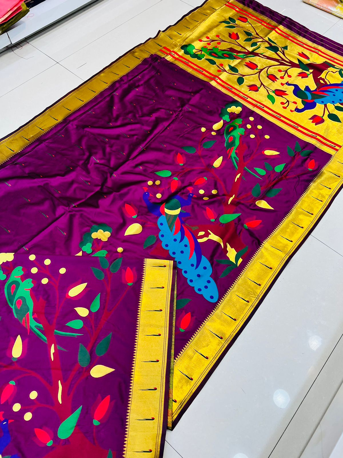 Traditional Purple Paithani Silk Saree With Admirable Blouse Piece