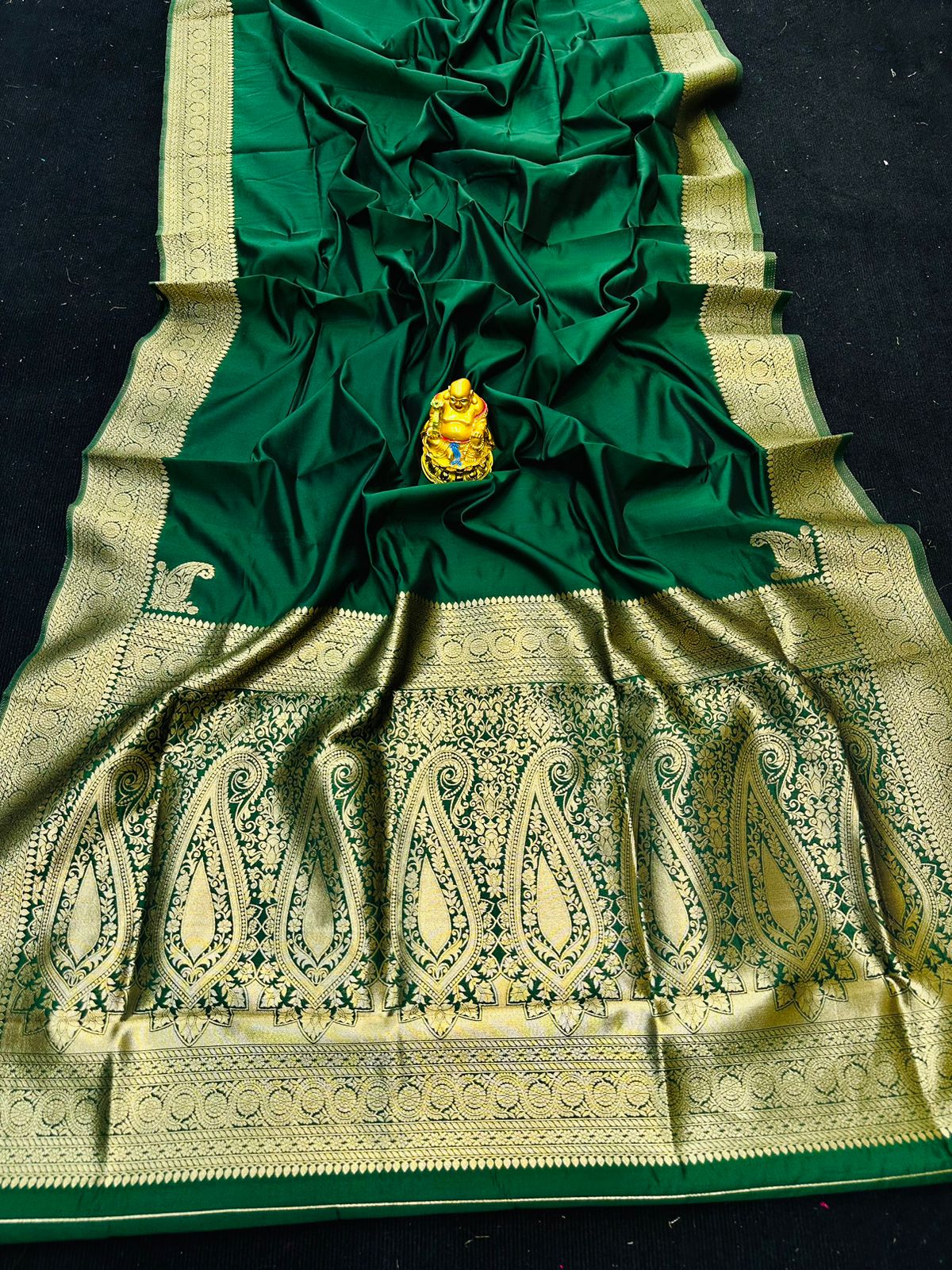 Nemesis Dark Green Soft Banarasi Silk Saree With Petrichor Blouse Piece