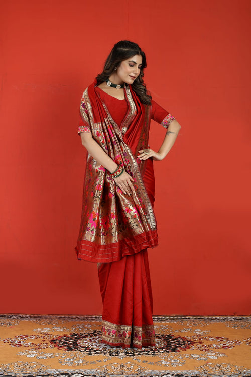 Load image into Gallery viewer, Luxuriant Red Paithani Silk Saree With Fantabulous Blouse Piece
