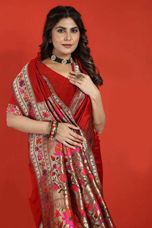 Load image into Gallery viewer, Luxuriant Red Paithani Silk Saree With Fantabulous Blouse Piece
