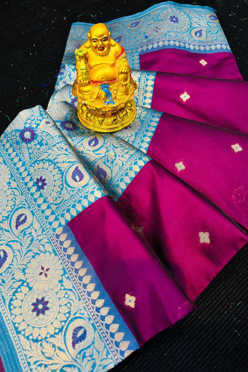 Load image into Gallery viewer, Desiring Purple Banarasi Silk Saree With Surpassing Blouse Piece
