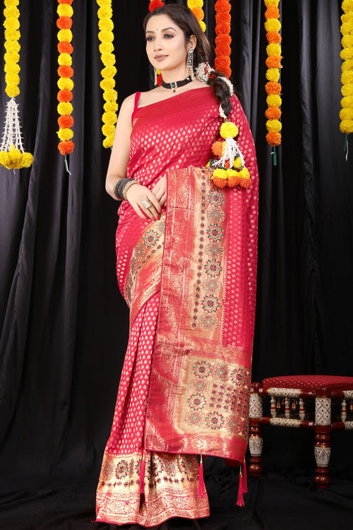 Load image into Gallery viewer, Gorgeous Dark Pink Banarasi Silk Saree With Stylish Blouse Piece
