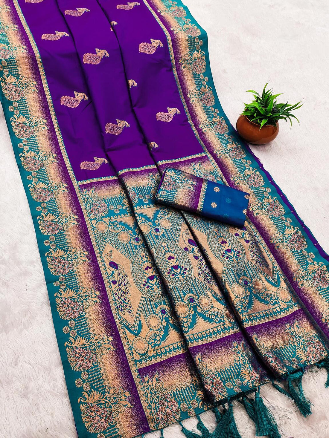 Inspiring Royal Purple Paithani Silk Saree With Classic Blouse Piece