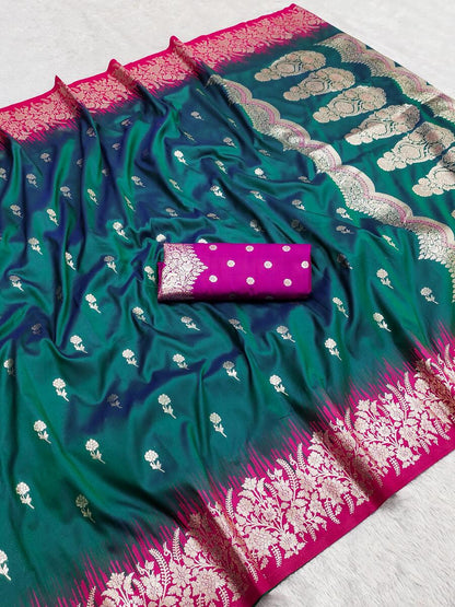Resonant Dark Green Pure Zari Weaving Banarasi Silk Saree With Enthralling Blouse Piece