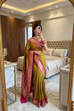 Transcendent Mustard Pure Banarasi Silk Saree With Redolent Blouse Piece
