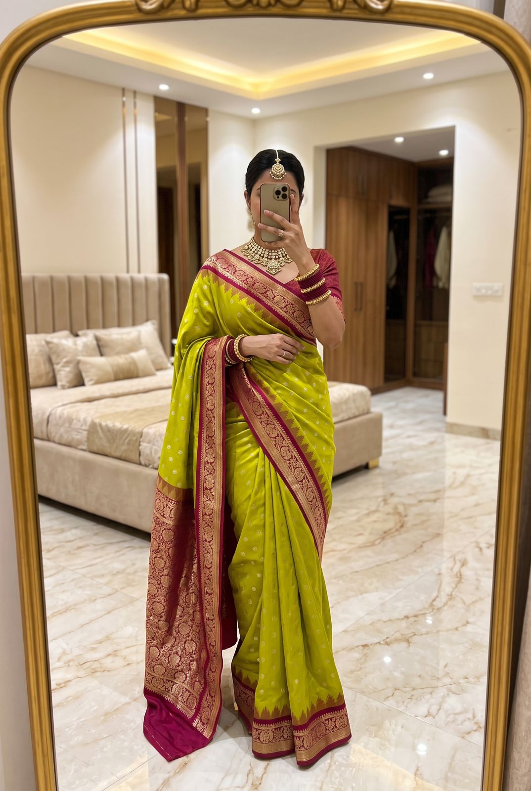 Vestigial Parrot Pure Banarasi Silk Saree With Phenomenal Blouse Piece