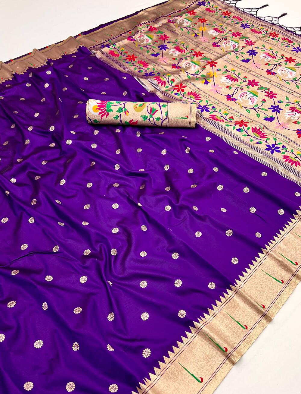 Wonderful Purple Paithani Silk Saree With Inimitable Blouse Piece
