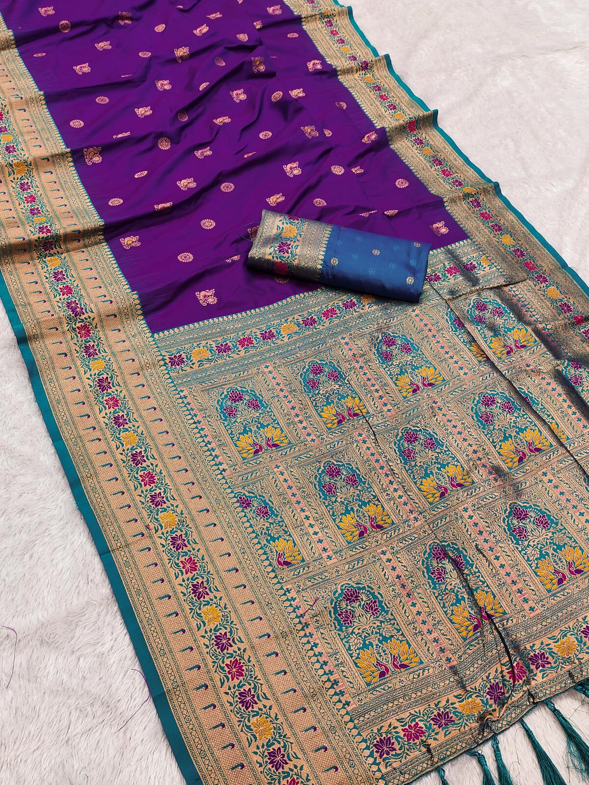 Exuberant Purple Paithani Silk Saree With Skinny Blouse Piece
