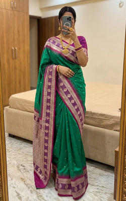 Glorious Green Pure Zari Weaving Banarasi Silk Saree With Classy Blouse Piece