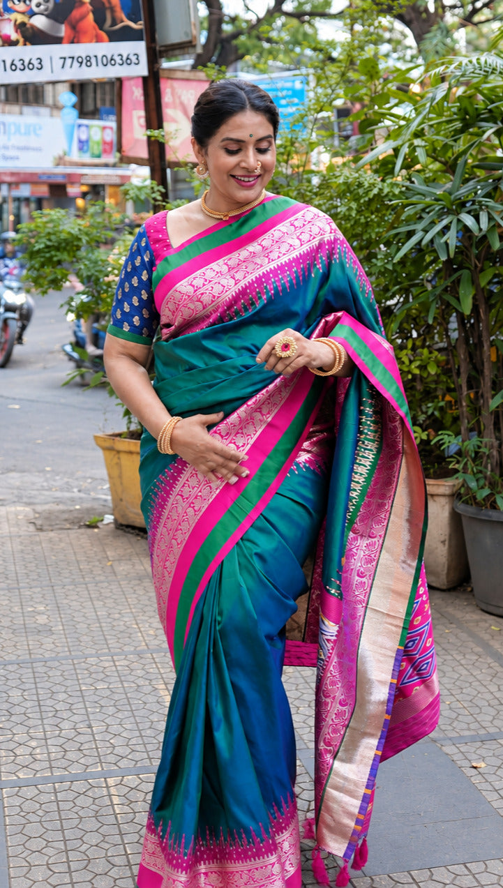 Sonali Kulkarni in Rama Zari Weaving Banarasi Silk Saree