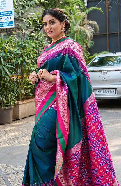 Sonali Kulkarni in Rama Zari Weaving Banarasi Silk Saree