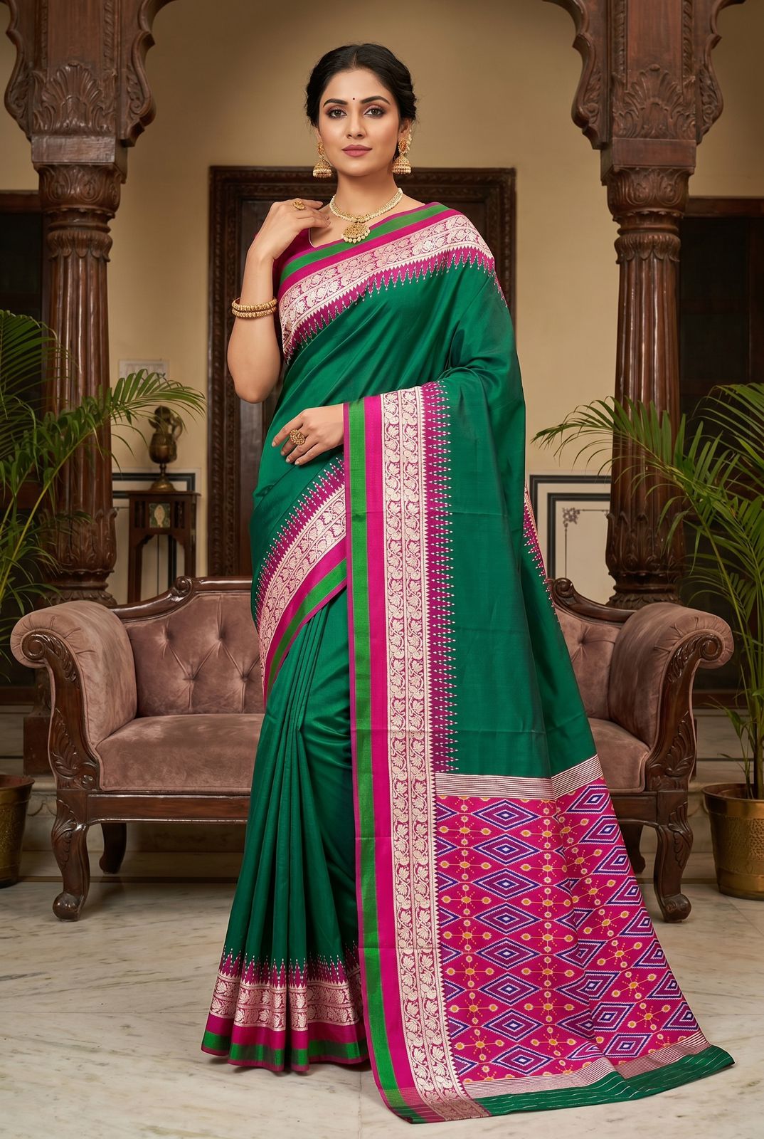 Posh Rama Pure Zari Weaving Banarasi Silk Saree With Smashing Blouse Piece