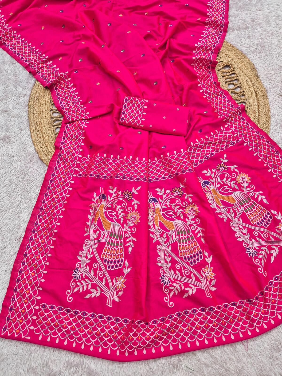 Demure Dark Pink Pure Banarasi Silk Saree With Embrocation Blouse Piece