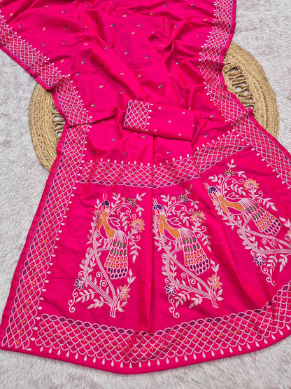 Demure Dark Pink Pure Banarasi Silk Saree With Embrocation Blouse Piece