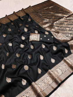 Entrancing Black Soft Banarasi Silk Saree With Stunner Blouse Piece