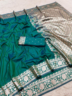Stunner Rama Pure Zari Weaving Banarasi Silk Saree With Posh Blouse Piece