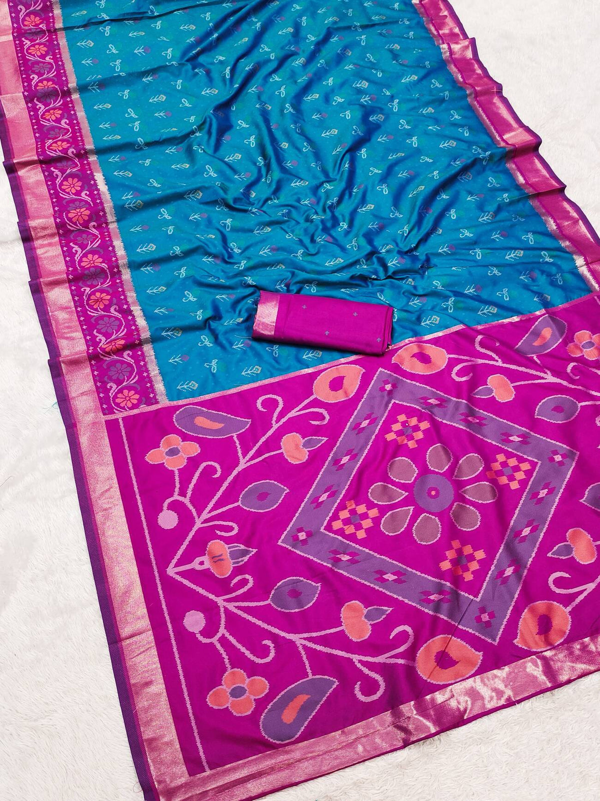 Gratifying Firozi Banarasi Pochampally Silk Saree With Traditional Blouse Piece