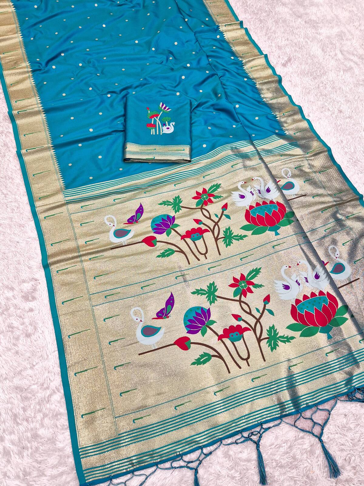 Skinny Firozi Paithani Silk Saree With Exquisite Blouse Piece