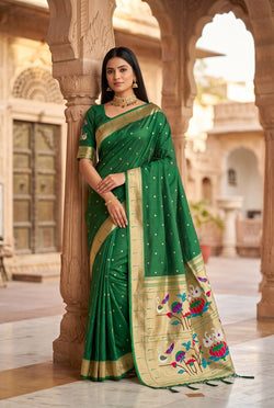 Sumptuous Green Paithani Silk Saree With Flamboyant Blouse Piece