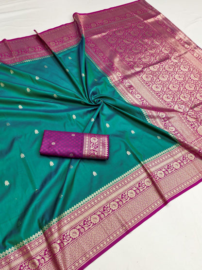 Scrupulous Rama Pure Zari Weaving Banarasi Silk Saree With Imaginative Blouse Piece