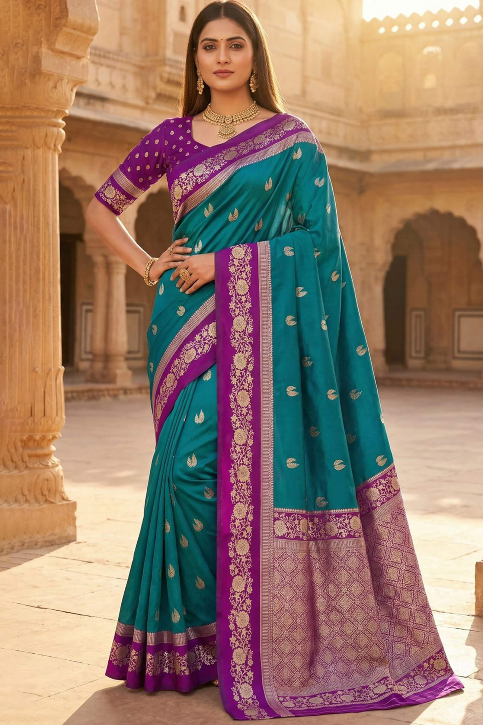 Engrossing Rama Pure Zari Weaving Banarasi Silk Saree With Inspiring B ...