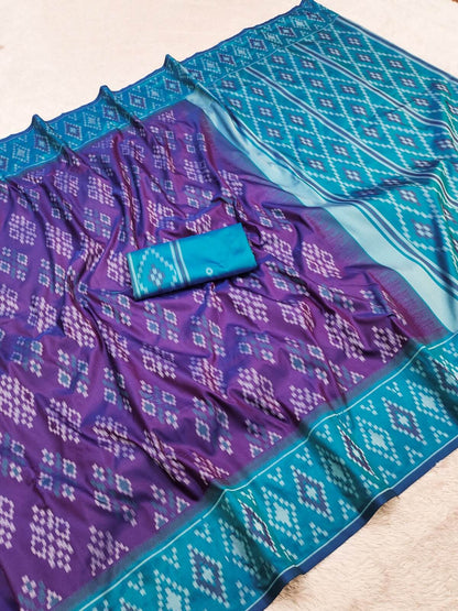 Engaging Purple Soft Silk Saree With Refreshing Blouse Piece