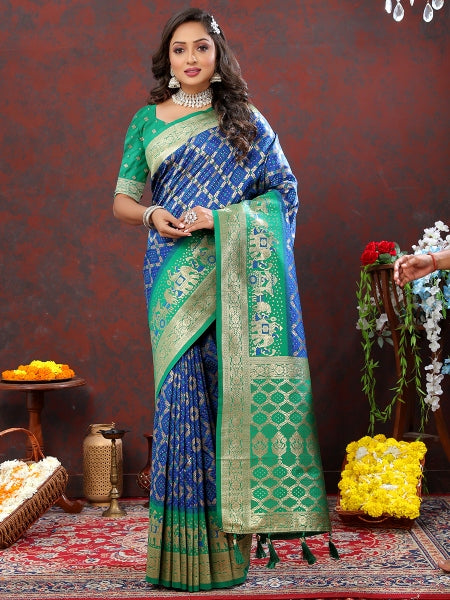 Load image into Gallery viewer, Amazing Blue Patola Silk Saree with Enamoring Blouse Piece
