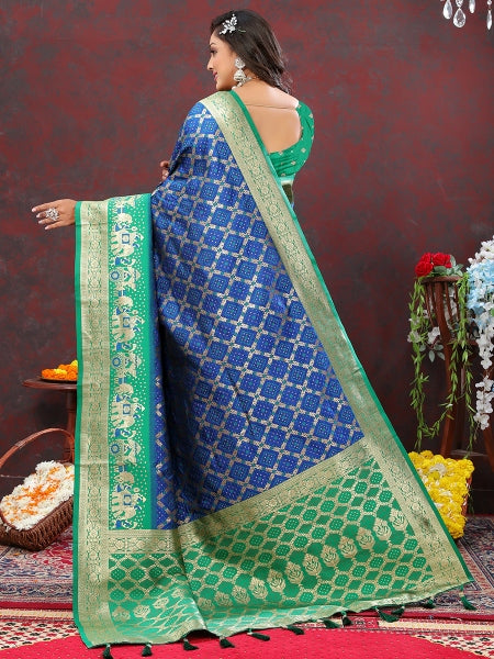 Load image into Gallery viewer, Amazing Blue Patola Silk Saree with Enamoring Blouse Piece
