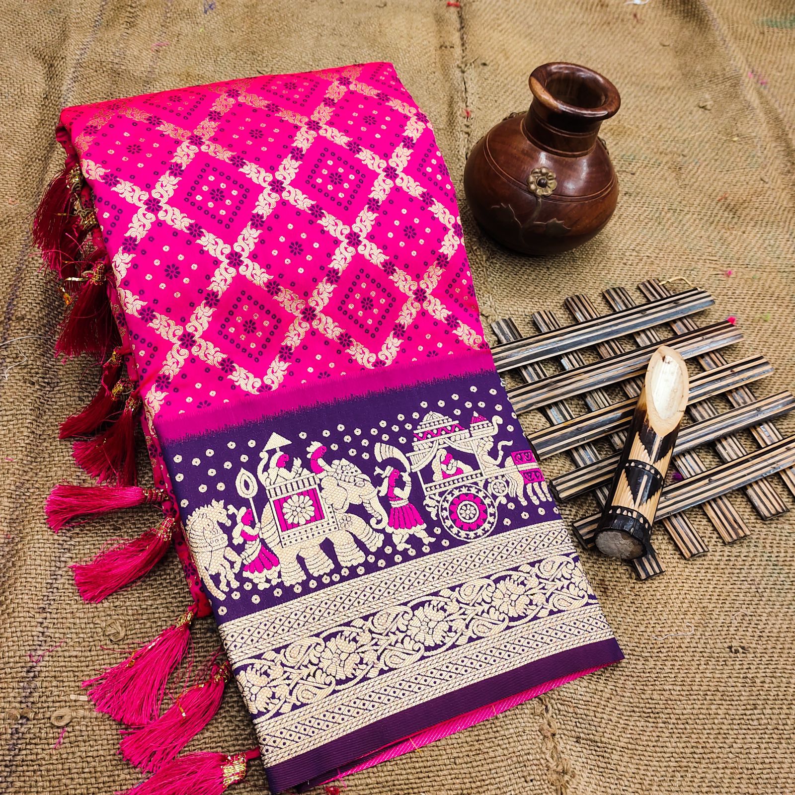 Stylish Dark Pink Patola Silk Saree with Grandiose Blouse Piece